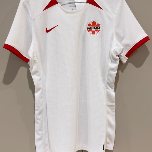 “ New Stylish White Nike Soccer Jersey with Red Design & Canada Logo - stylish - Picture 6 of 6